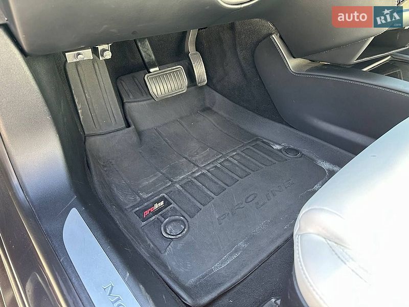 Ліфтбек Tesla Model S 2020 в Івано-Франківську