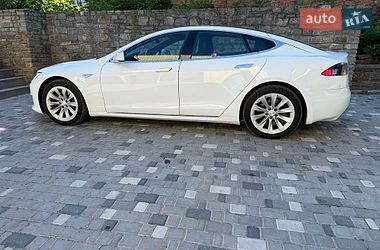 Tesla Model S  2016