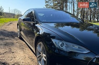Tesla Model S  2014