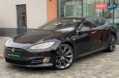 Tesla Model S  2019