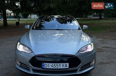 Tesla Model S 2014
