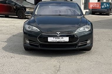 Лифтбек Tesla Model S 2013 в Виннице