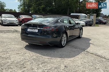 Лифтбек Tesla Model S 2013 в Виннице