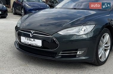 Лифтбек Tesla Model S 2013 в Виннице