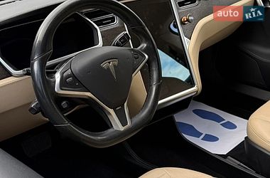 Лифтбек Tesla Model S 2013 в Виннице