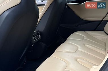 Лифтбек Tesla Model S 2013 в Виннице
