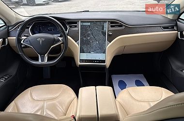 Лифтбек Tesla Model S 2013 в Виннице