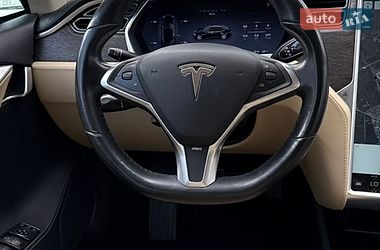 Лифтбек Tesla Model S 2013 в Виннице