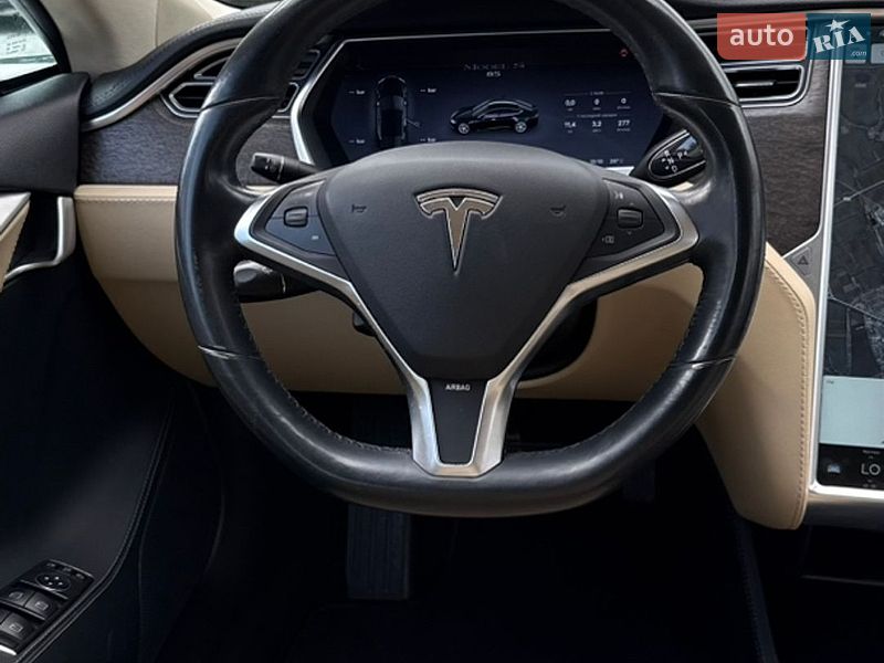 Лифтбек Tesla Model S 2013 в Виннице
