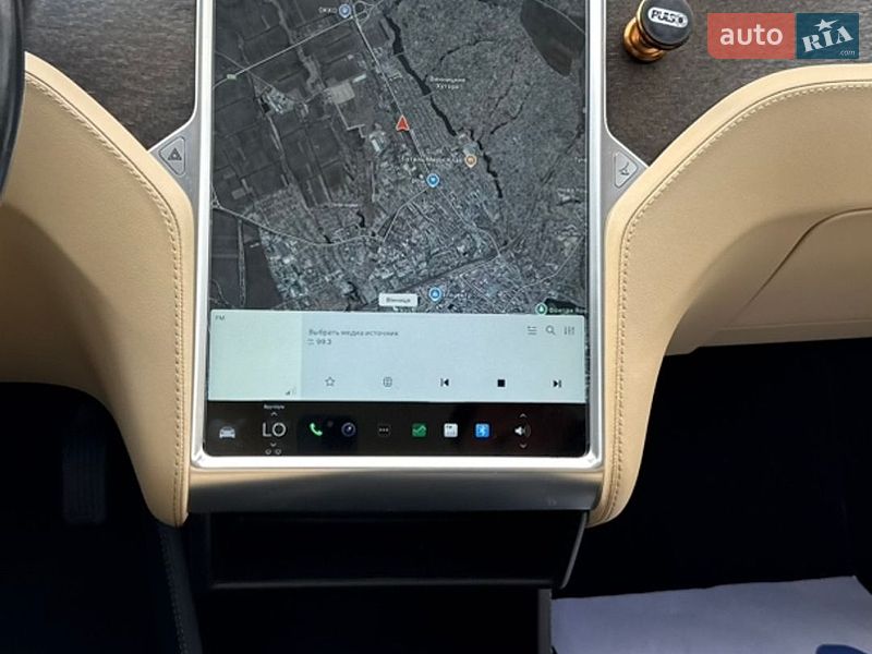 Лифтбек Tesla Model S 2013 в Виннице