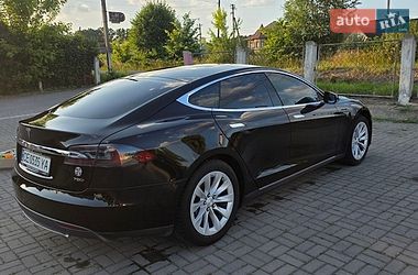 Tesla Model S  2016