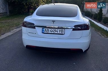 Лифтбек Tesla Model S 2017 в Звенигородке
