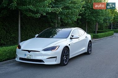 Tesla Model S  2022