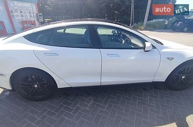 Tesla Model S  2013