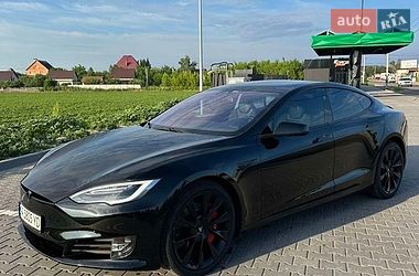 Tesla Model S  2018