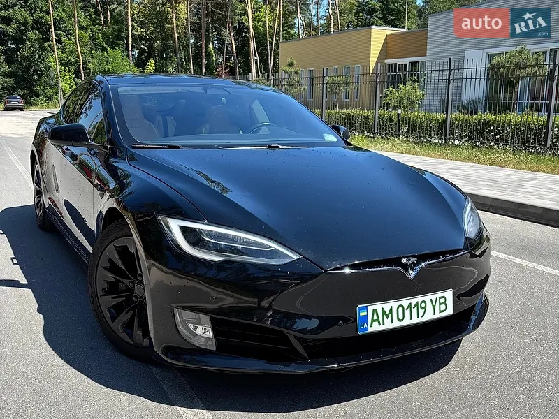 Tesla Model S 2016