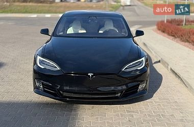 Tesla Model S  2019