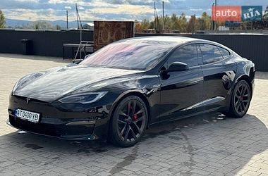 Tesla Model S  2022
