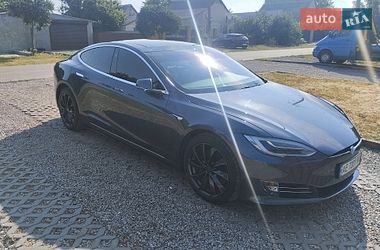 Лифтбек Tesla Model S 2018 в Днепре