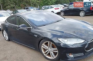 Tesla Model S  2013