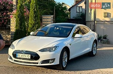 Tesla Model S  2013