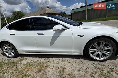 Ліфтбек Tesla Model S 2020 в Києві