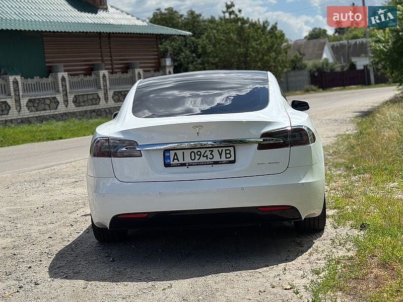 Ліфтбек Tesla Model S 2020 в Києві