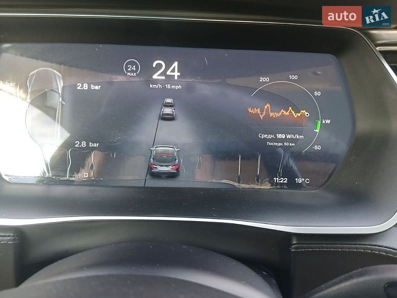 Ліфтбек Tesla Model S 2016 в Львові фото 12 Ліфтбек Tesla Model S 2016 в Львові