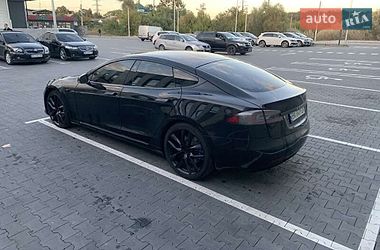 Ліфтбек Tesla Model S 2017 в Львові