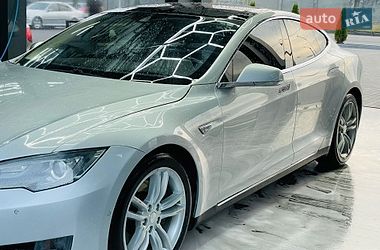Tesla Model S  2016