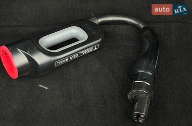 Лифтбек Tesla Model S 2015 в Львове
