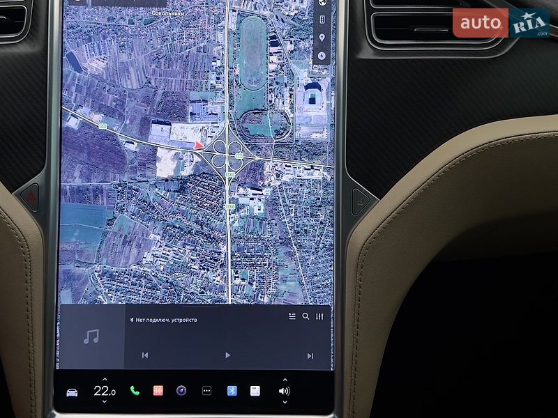 Лифтбек Tesla Model S 2015 в Львове