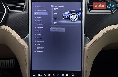 Лифтбек Tesla Model S 2015 в Львове