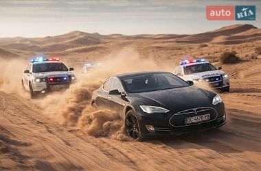 Tesla Model S  2013