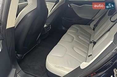Лифтбек Tesla Model S 2013 в Шацке