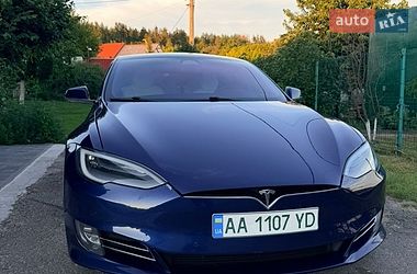 Ліфтбек Tesla Model S 2017 в Києві