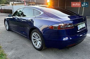 Ліфтбек Tesla Model S 2017 в Києві