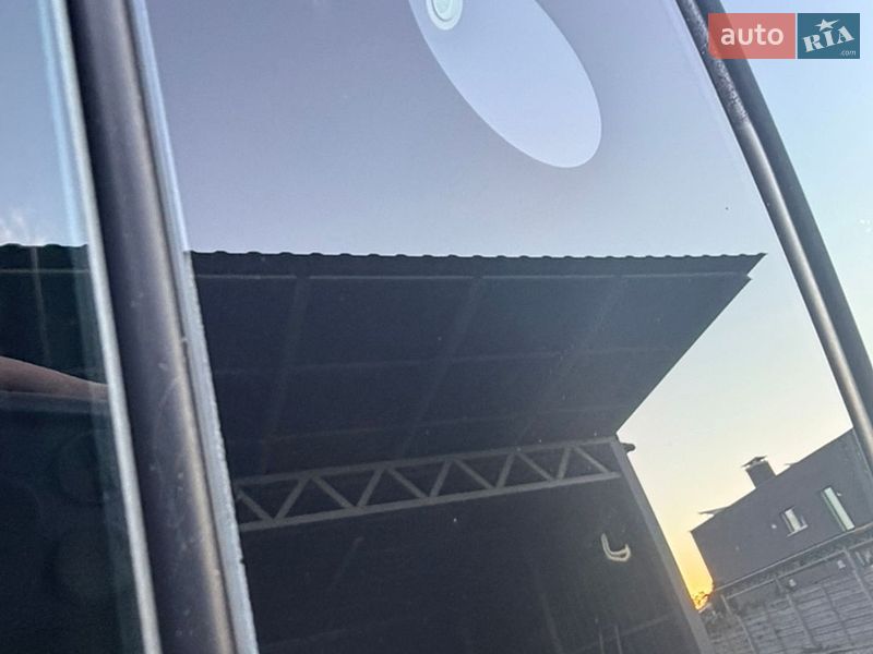 Ліфтбек Tesla Model S 2017 в Києві