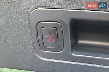 Ліфтбек Tesla Model S 2017 в Києві