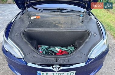 Ліфтбек Tesla Model S 2017 в Києві