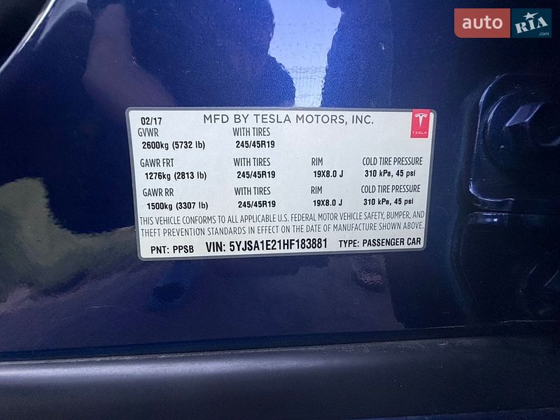 Ліфтбек Tesla Model S 2017 в Києві
