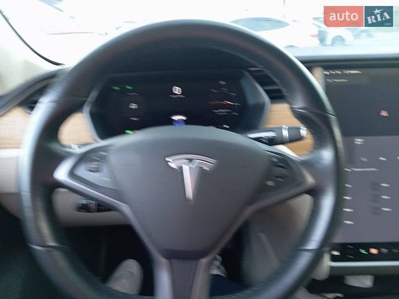 Лифтбек Tesla Model S 2018 в Одессе