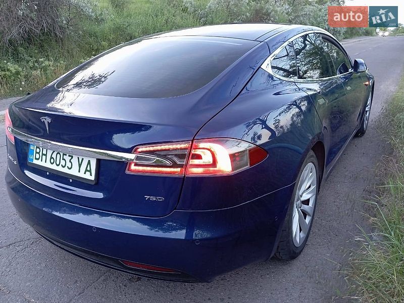 Лифтбек Tesla Model S 2018 в Одессе