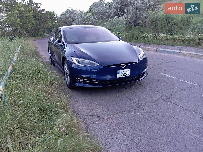 Лифтбек Tesla Model S 2018 в Одессе