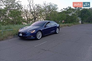 Лифтбек Tesla Model S 2018 в Одессе