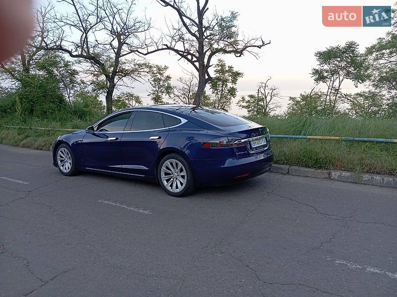 Лифтбек Tesla Model S 2018 в Одессе