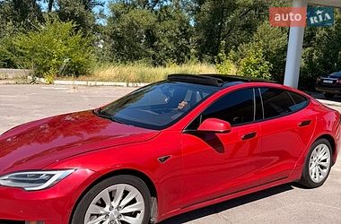 Tesla Model S  2016