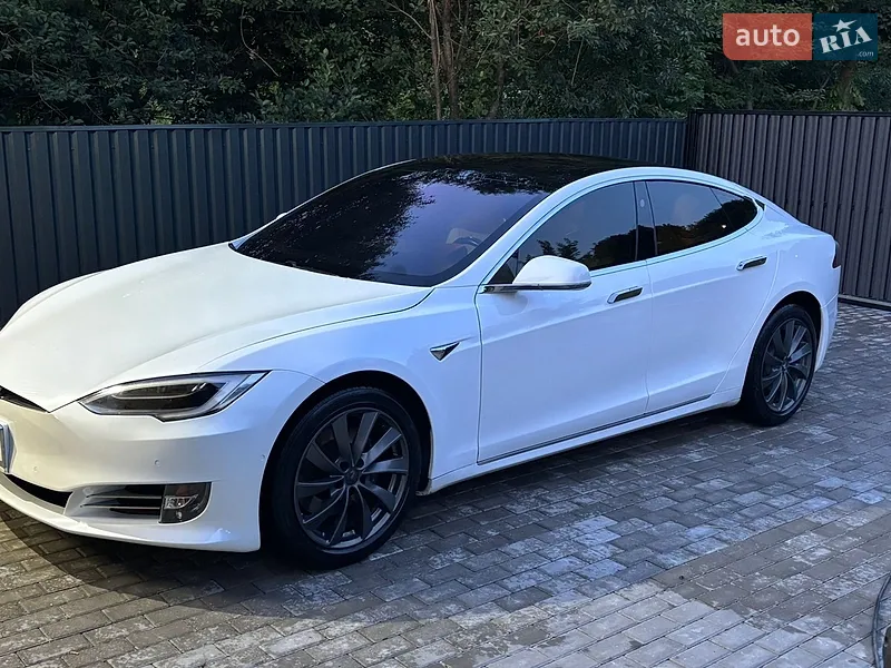 Tesla Model S
