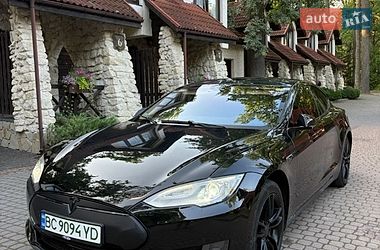 Tesla Model S  2015
