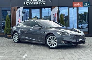 Tesla Model S  2018